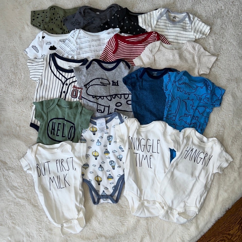 Bundle of 17 baby boy onesies - size 3-6 month - various brands